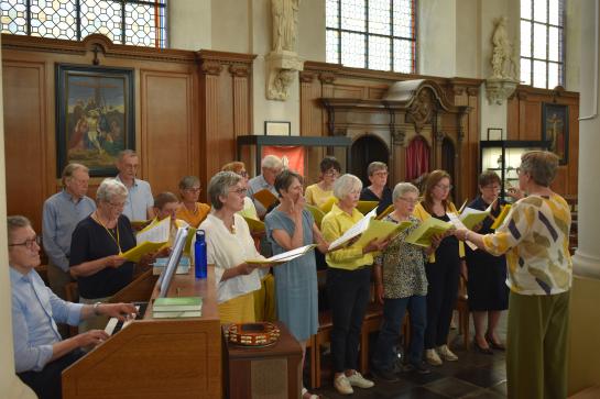 Terugblik: Pinksterviering 2026 (Sint-Ursmaruskerk, Baasrode)