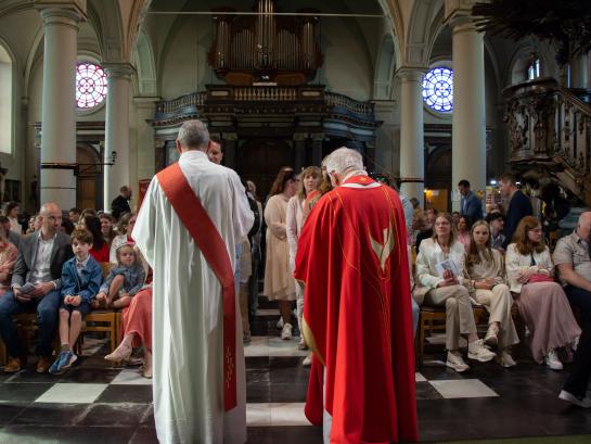 Terugblik vormselviering (Sint-Margaretakerk, Grembergen)