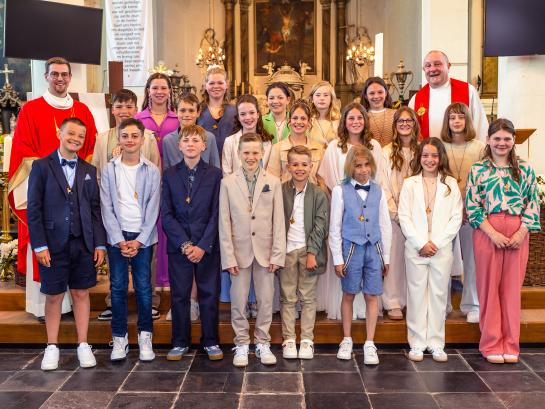 Vormselviering 2025 (Sint-Ursmaruskerk, Baasrode)