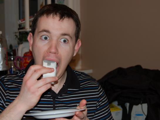 Novocaine - Hoe taart eten echt leven kan zijn